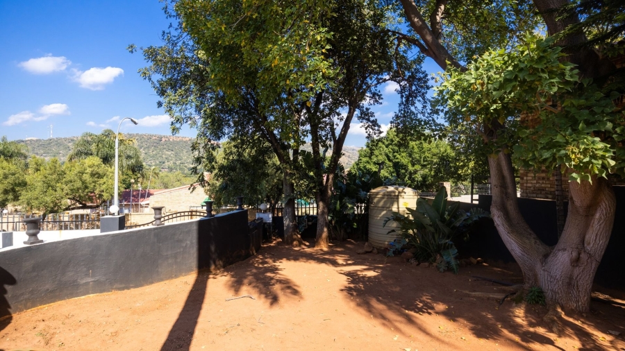 4 Bedroom Property for Sale in Safari Gardens North West